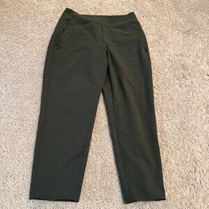 Athleta Endless High Rise Pant Green Size 8P